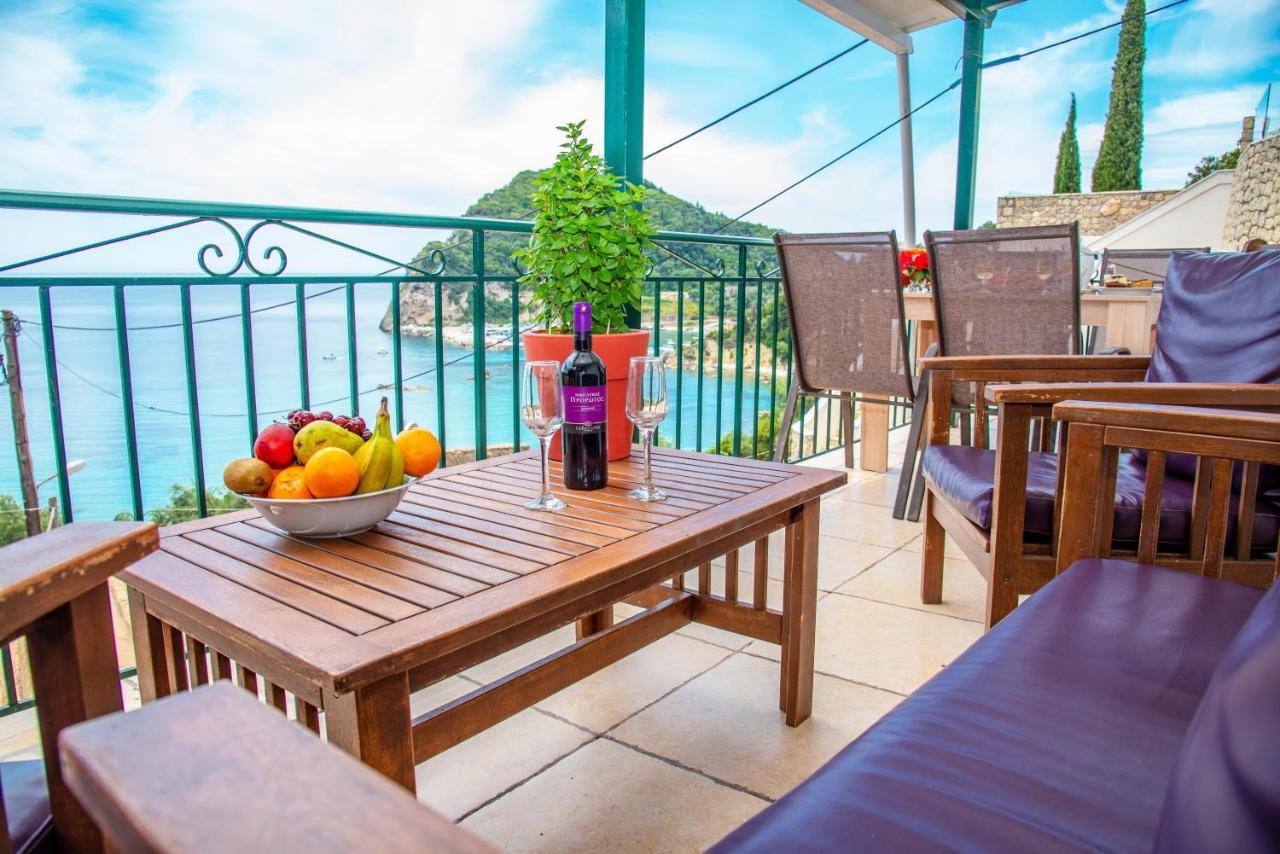 פאלאוקסטריצה Aliki Apartments מראה חיצוני תמונה