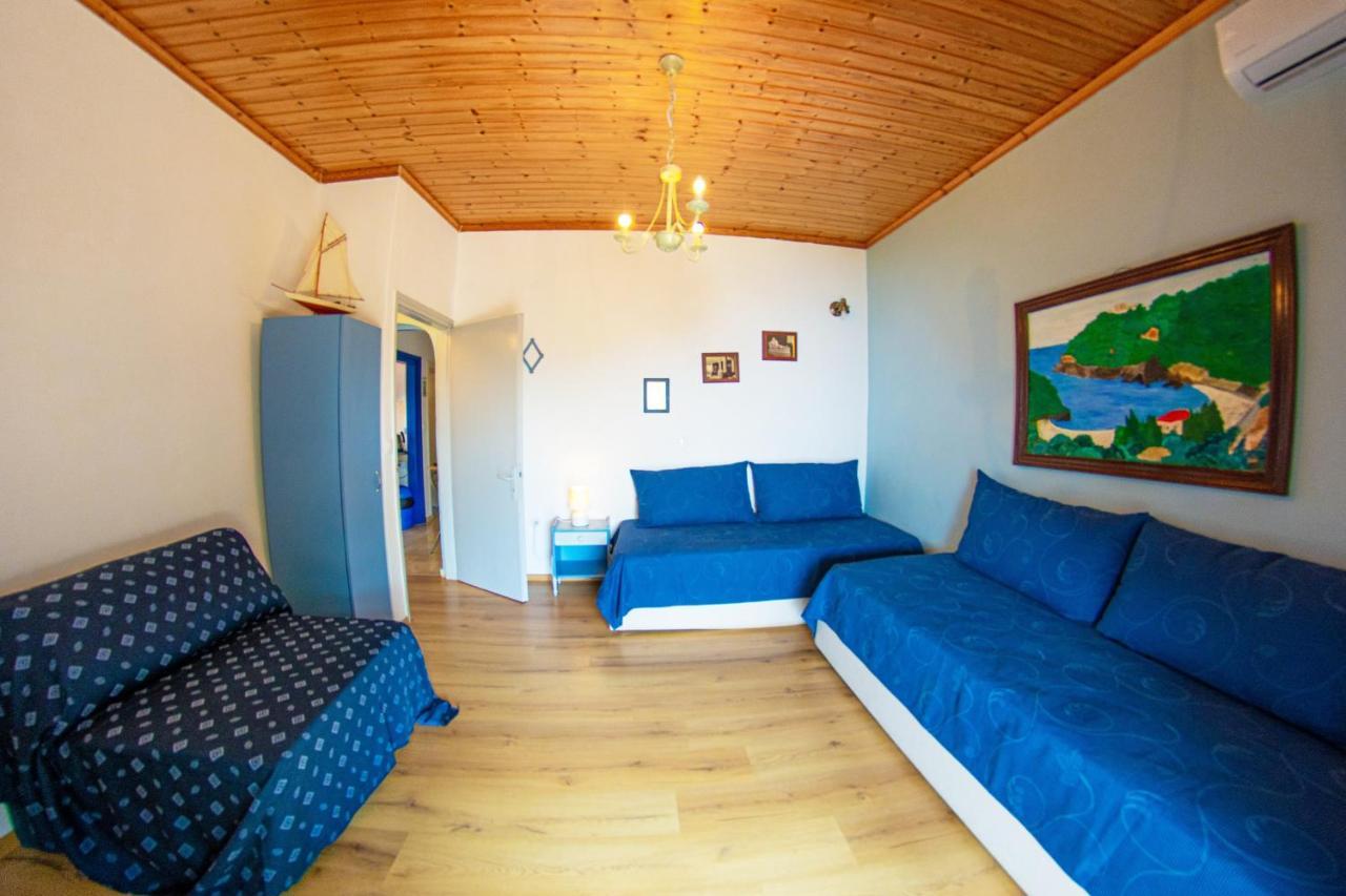 פאלאוקסטריצה Aliki Apartments מראה חיצוני תמונה